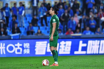 北京メディア：以前に負傷した内碧江選手は国安チームの合同練習に参加し、張雨寧選手は合同練習に復帰