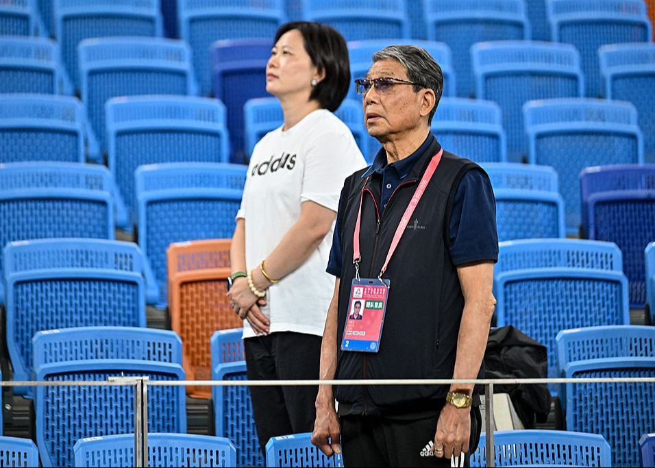 徐玄宝：上海男子サッカーチームが全国大会で金メダルを獲得できなかった責任は私にあるが、メダルがないよりは銅メダルのほうがいい