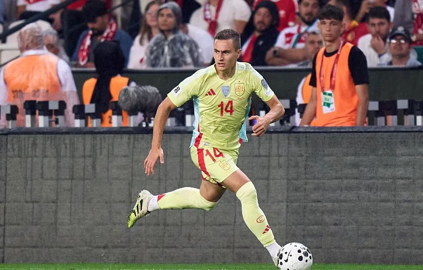ヤマルと交代！公式：ラーヨ・バジェカーノMFデ・フルトスがスペイン代表に選出