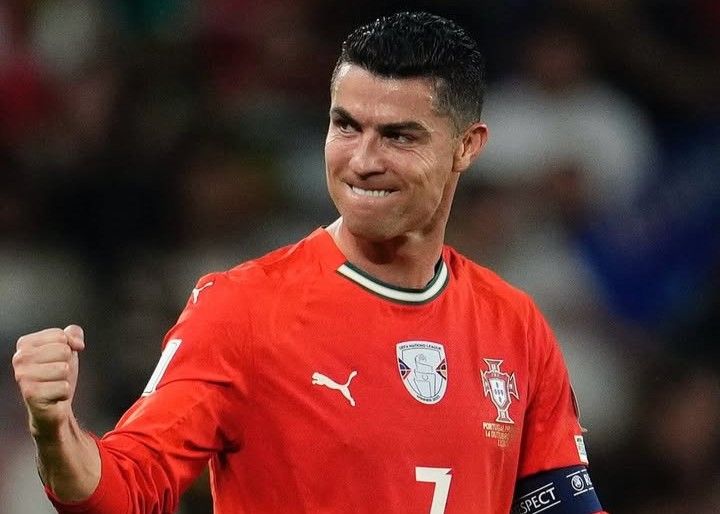 この試合は出場停止のため欠場！クリスティアーノ・ロナウドはソーシャルメディアにメッセージを投稿し、チームメイトを応援：ポルトガルのために団結して戦おう