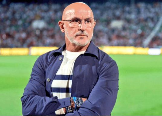 デ・ラ・フエンテ：次の試合でホイゼンと対戦するかどうか決める前に、ホイゼンの体調を評価するつもりだ