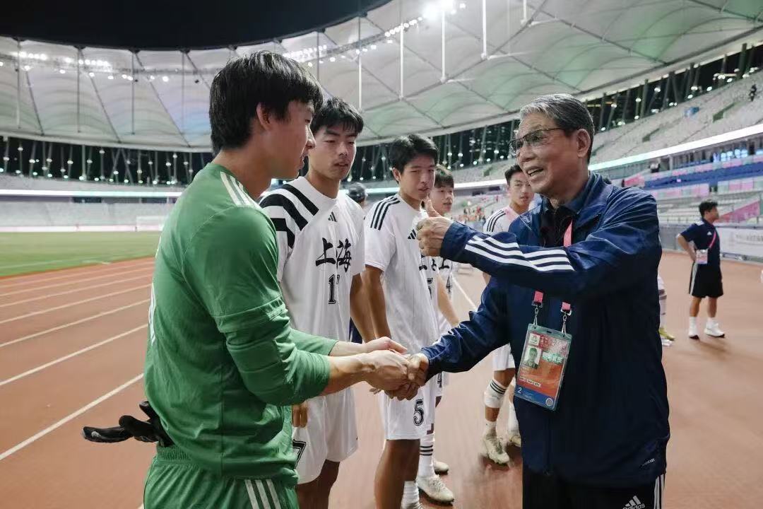 徐玄宝: 全国大会に出場するためにチームを率いるのは大変です。若い選手たちがウー・レイよりも優れていることを願っています