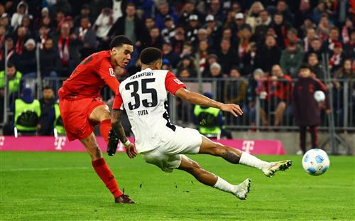 バイエルン・ミュンヘン vs アイントラハト・フランクフルト