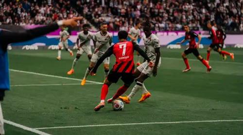 アイントラハト・フランクフルト vs バイエル・レバークーゼン