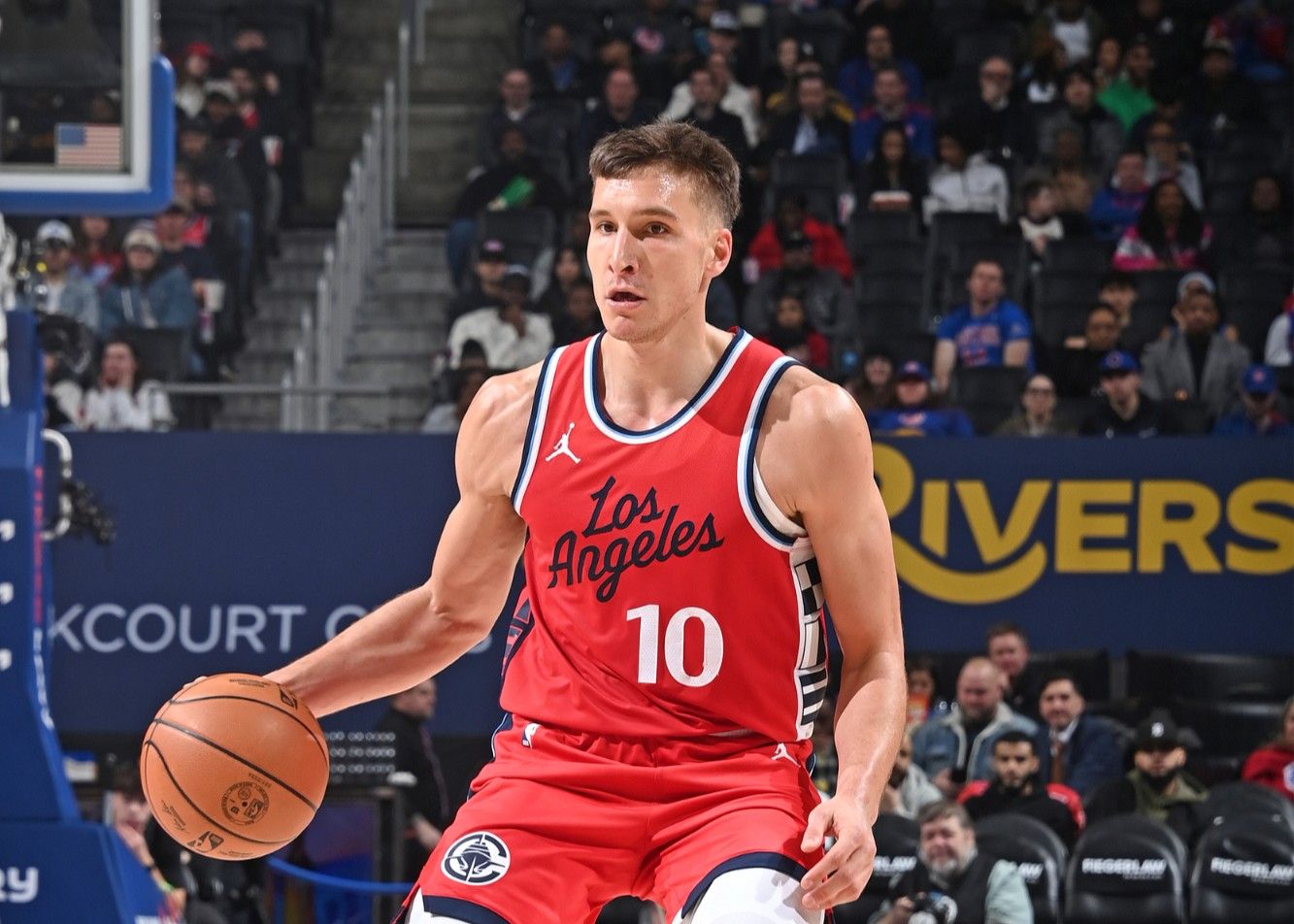 クリッパーズのリザーブ選手5人が複数の3ポイントシュートを成功させ、NBA記録に並び、チーム史上の新記録を樹立した。