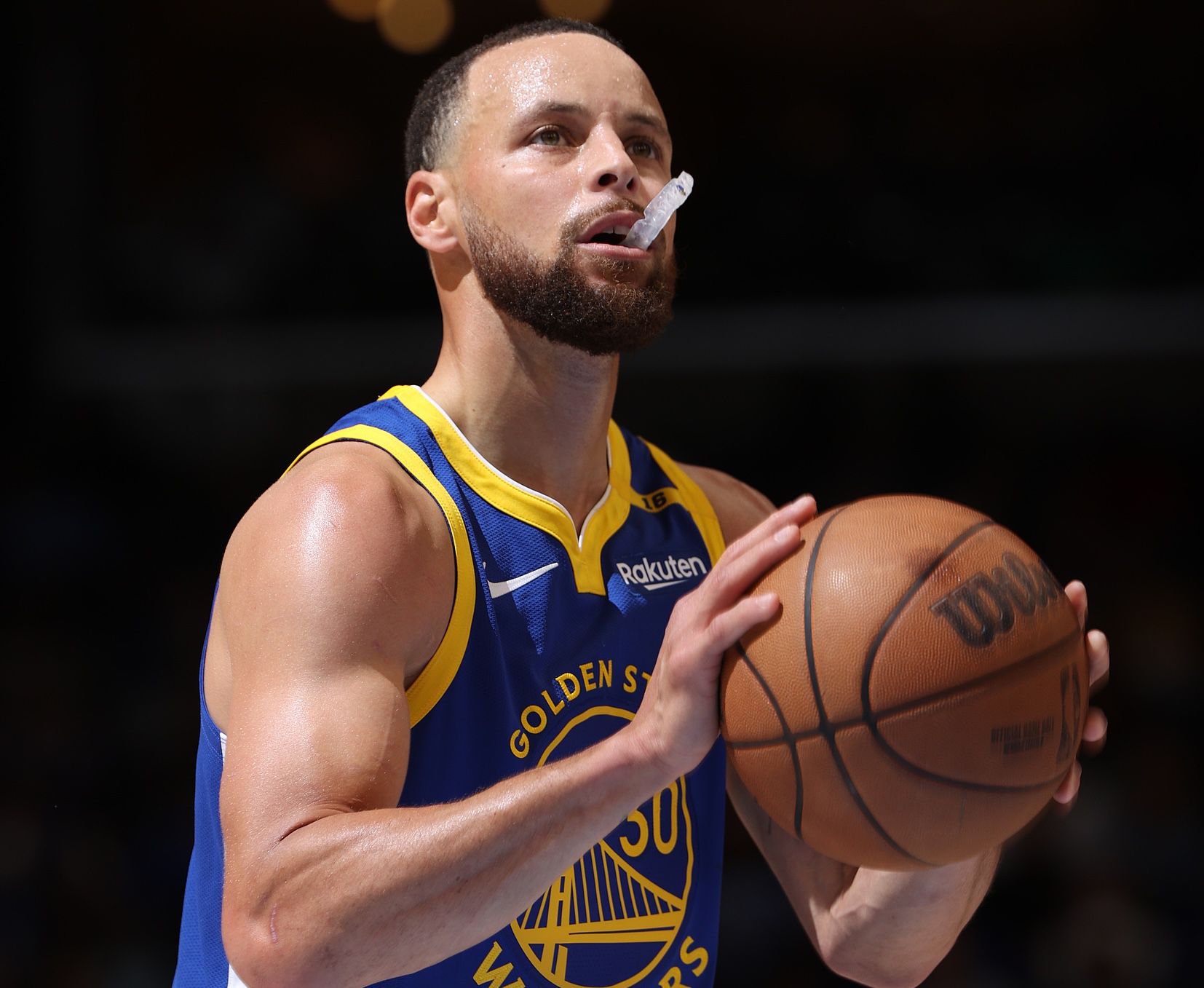老いても強く生きよう！カリーは2試合連続で45得点を記録し、NBA史上最年長のポイントガードとなった。
